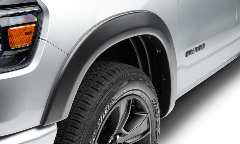 Bushwacker 19-24 Ram 1500 (Excl. Rebel/TRX) 76.3 & 67.4in Bed OE Style Flares 4pc Set - Blk / Smooth