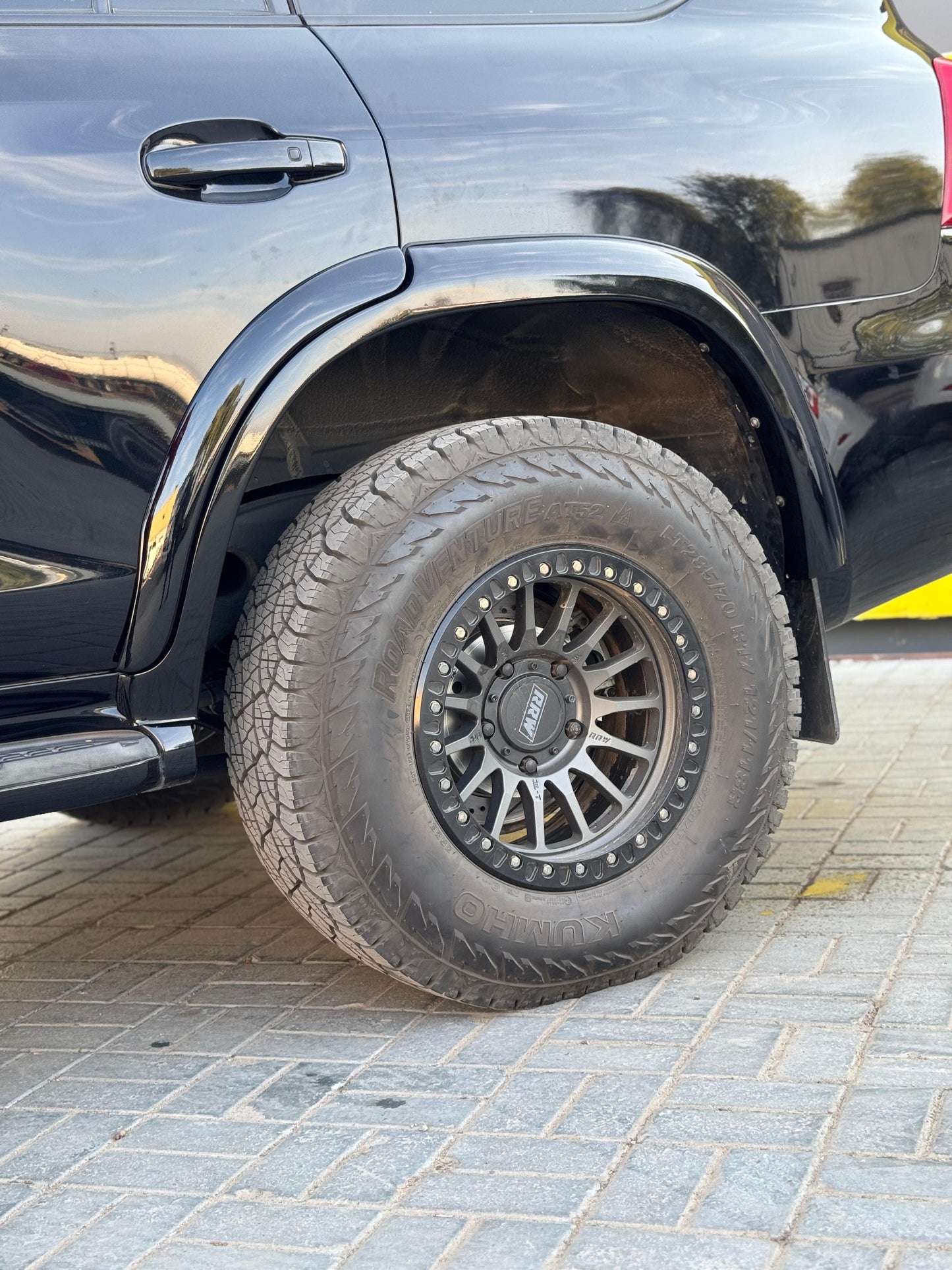 LC200 Fender Flares