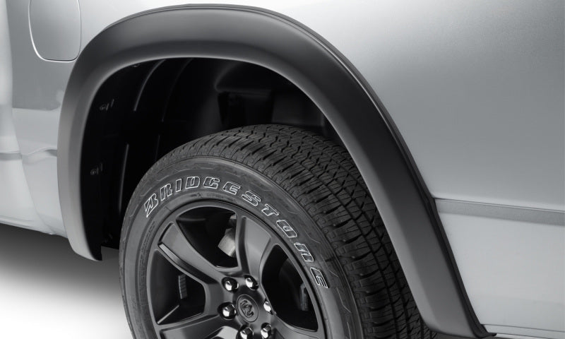 Bushwacker 19-24 Ram 1500 (Excl. Rebel/TRX) 76.3 & 67.4in Bed OE Style Flares 4pc Set - Blk / Smooth