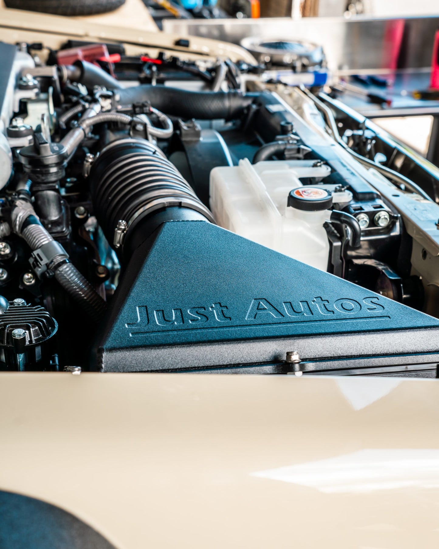 Just Autos Air Box for LC70/LC200 Series VDJ V8 Deisel