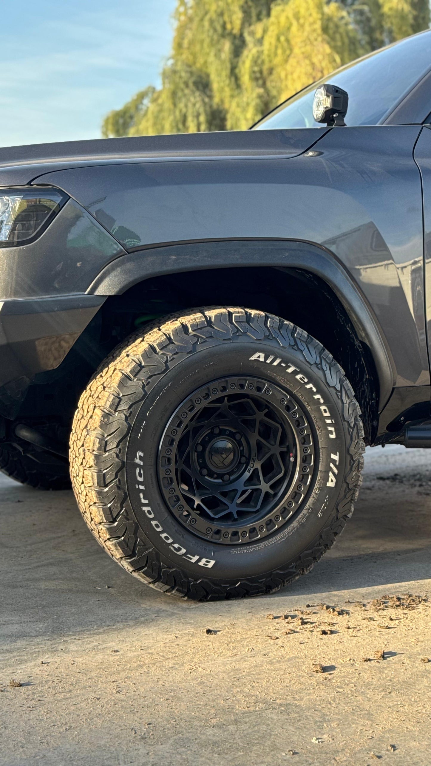 LC300 Fender Flares for All Trims