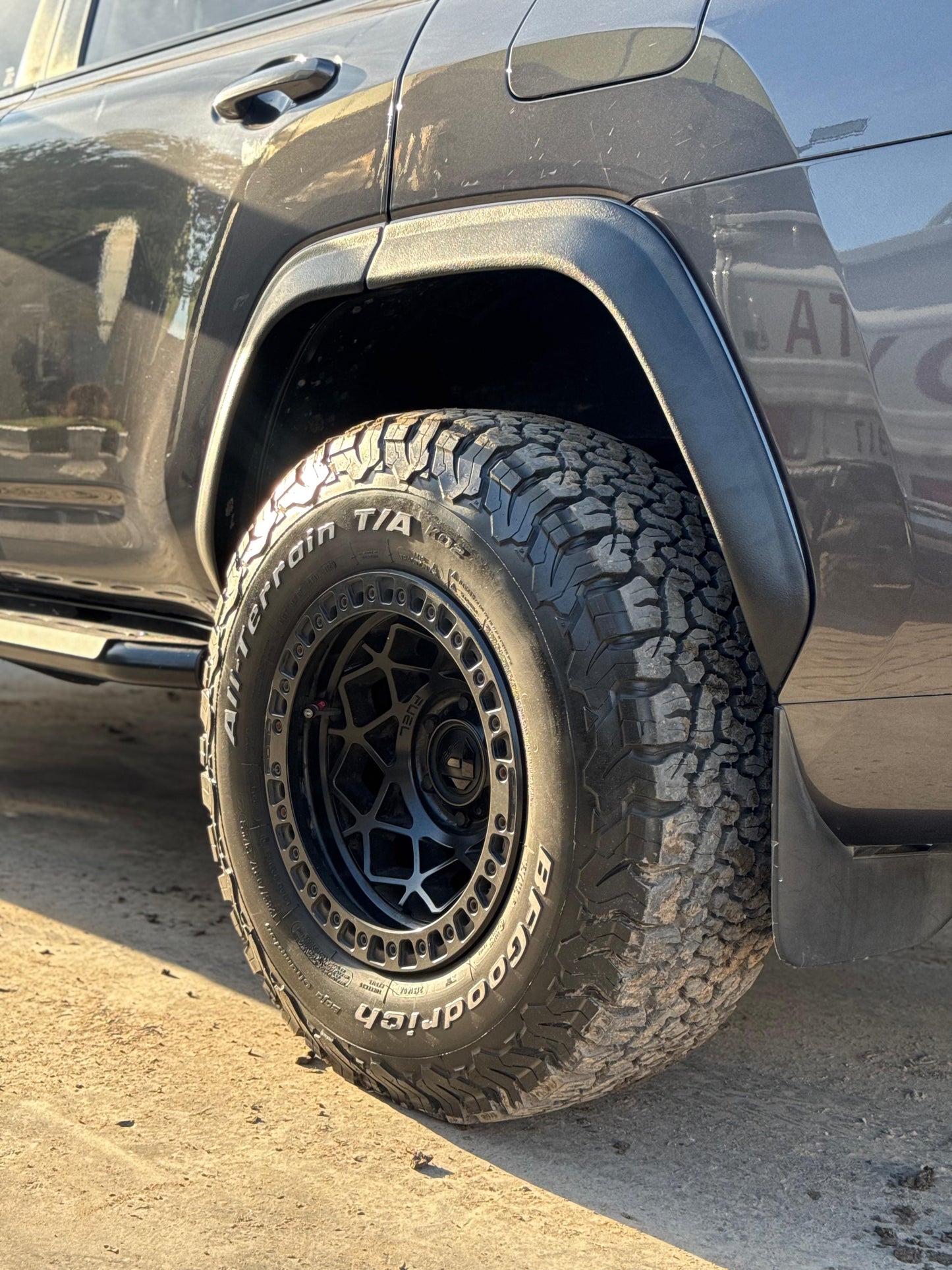 LC300 Fender Flares for All Trims