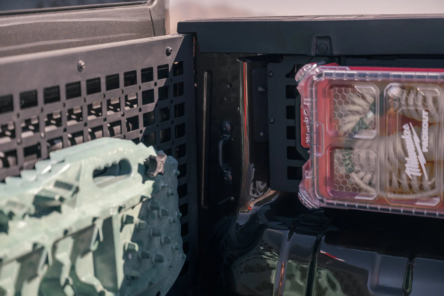 Ford Ranger Raptor 22+ Bed Side Molle Panels