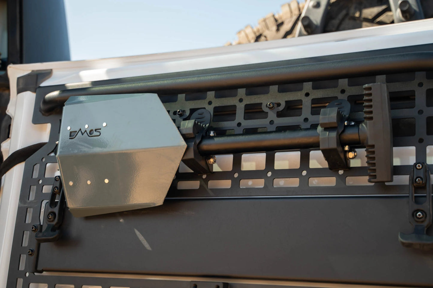 Universal Quick Release Tool Mounts Pair